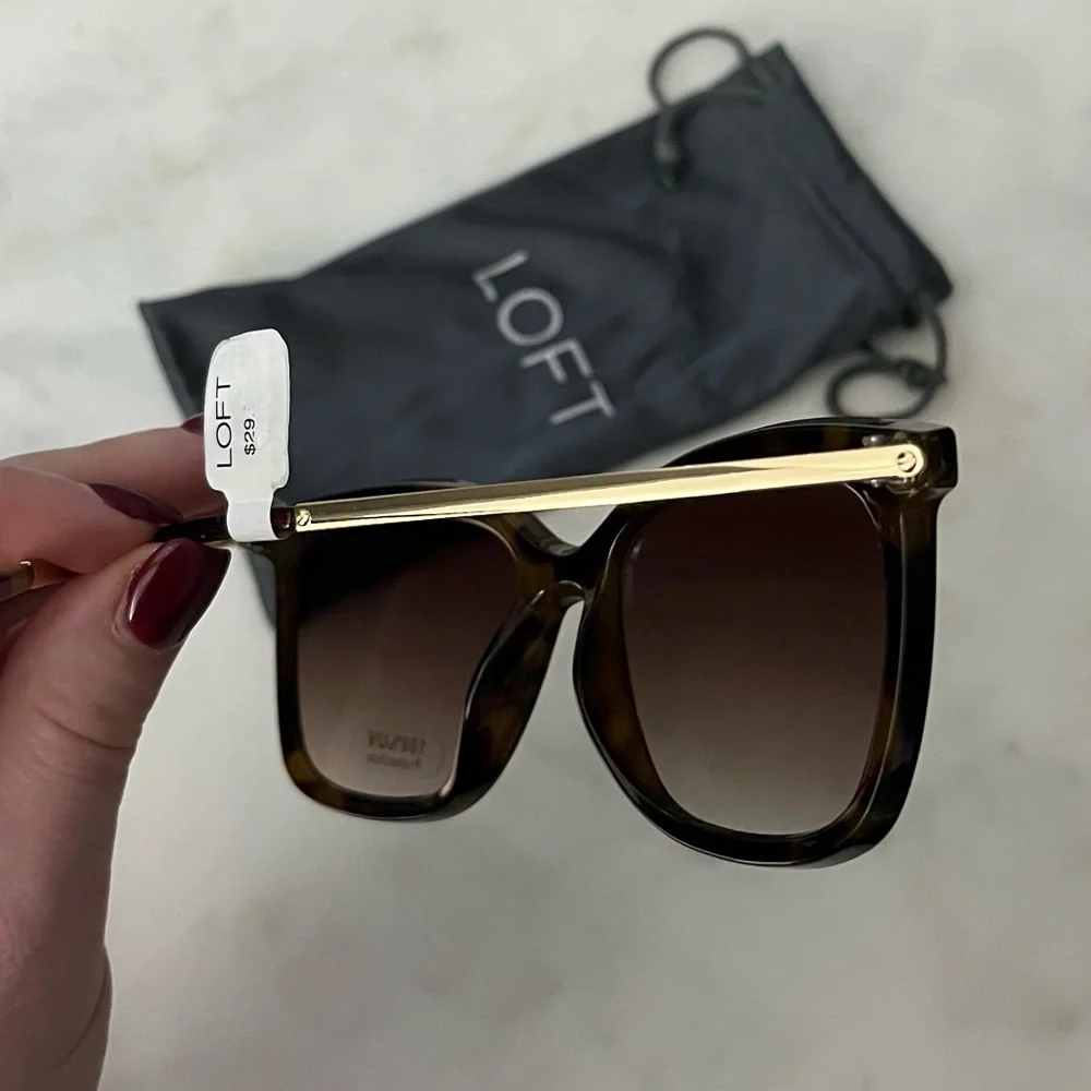 🆕 Loft dark tortoise brown and gold arm sunglasses with grey soft case